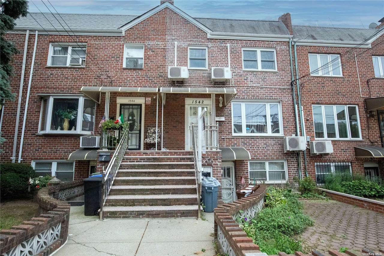 1542 84 Street - Photo 1