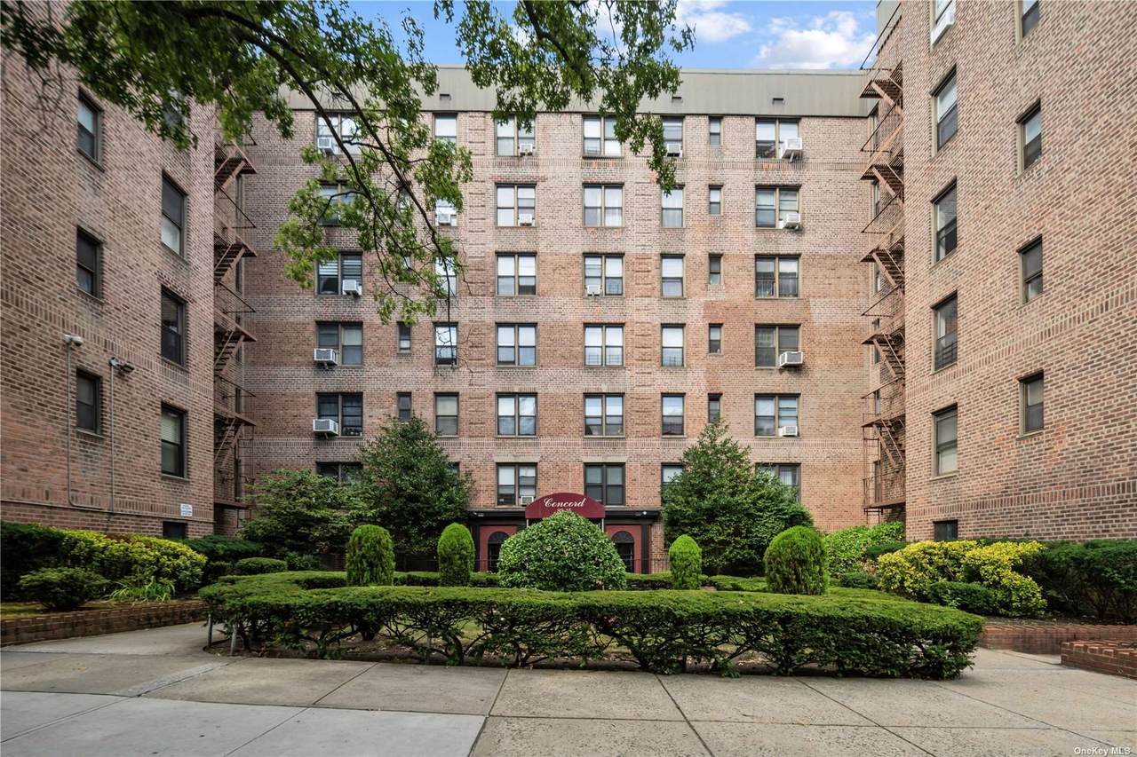 83-15 98th Street - Photo 1