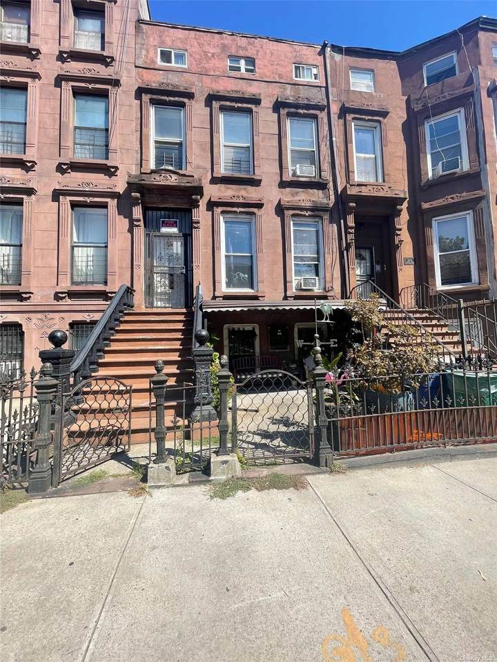 841 Greene Avenue - Photo 1