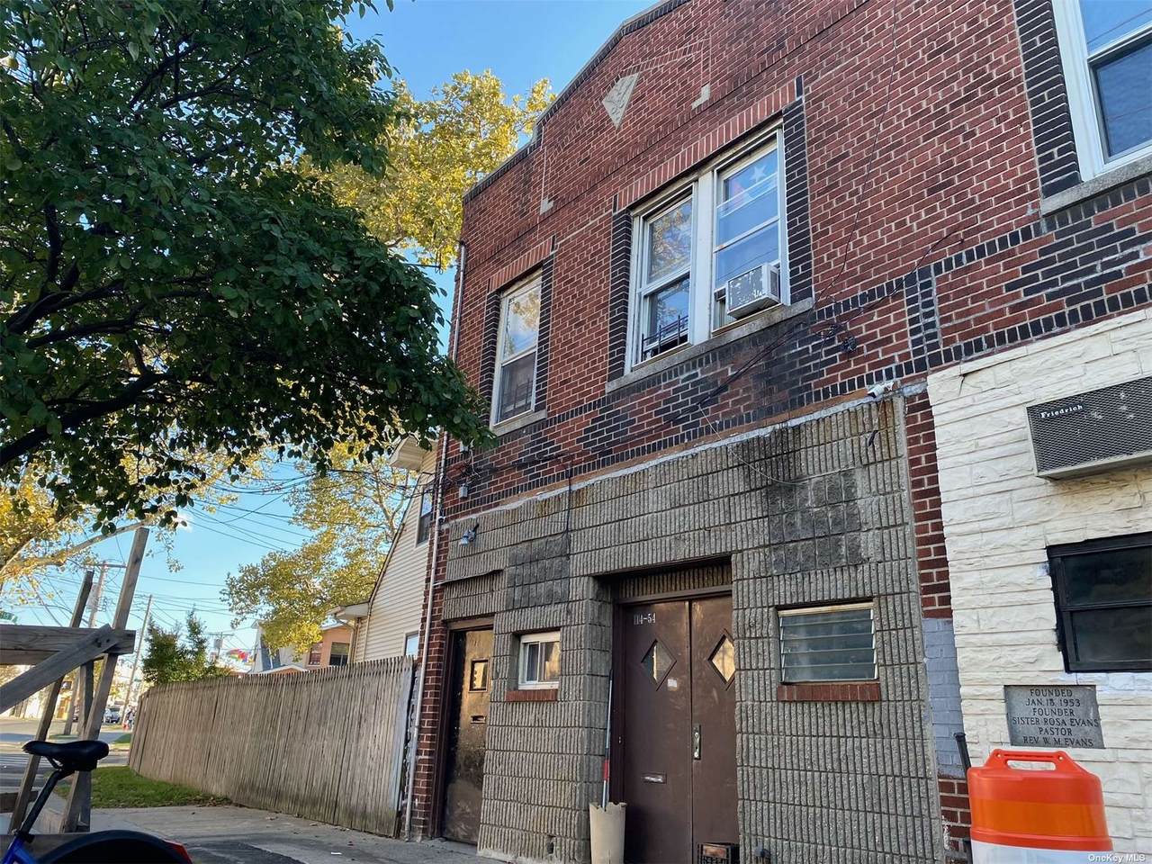 11454 Sutphin Boulevard - Photo 1