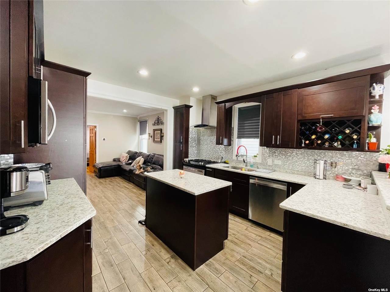 62-86 60 Drive - Photo 1