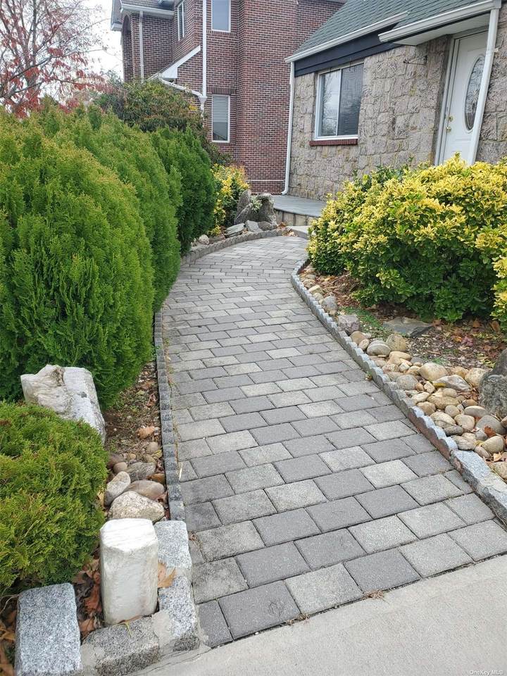 76-38 267 St - Photo 1