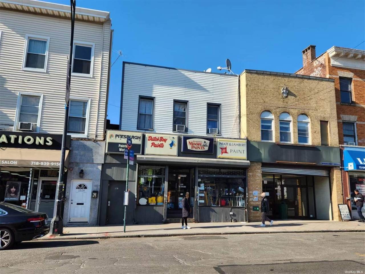 15-12 College Point Boulevard - Photo 1