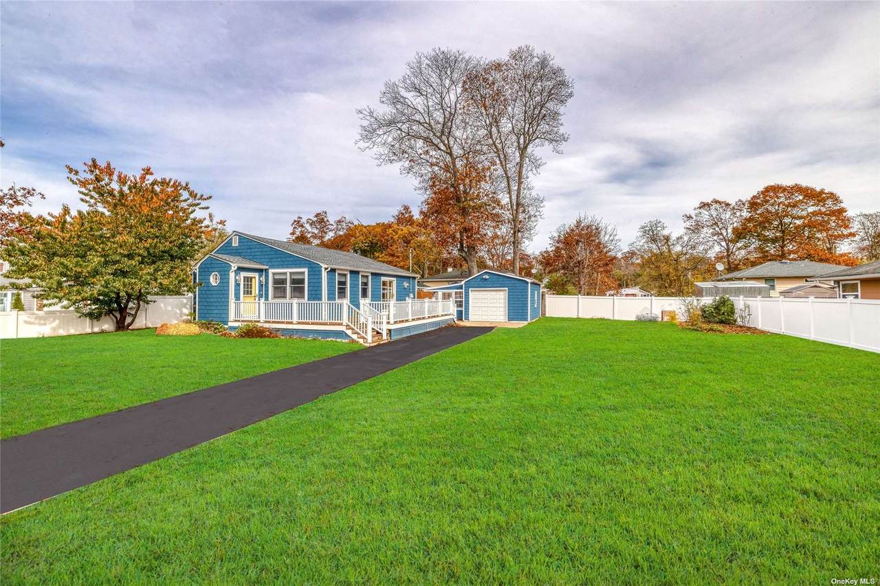 57 Lakeview Drive - Photo 1