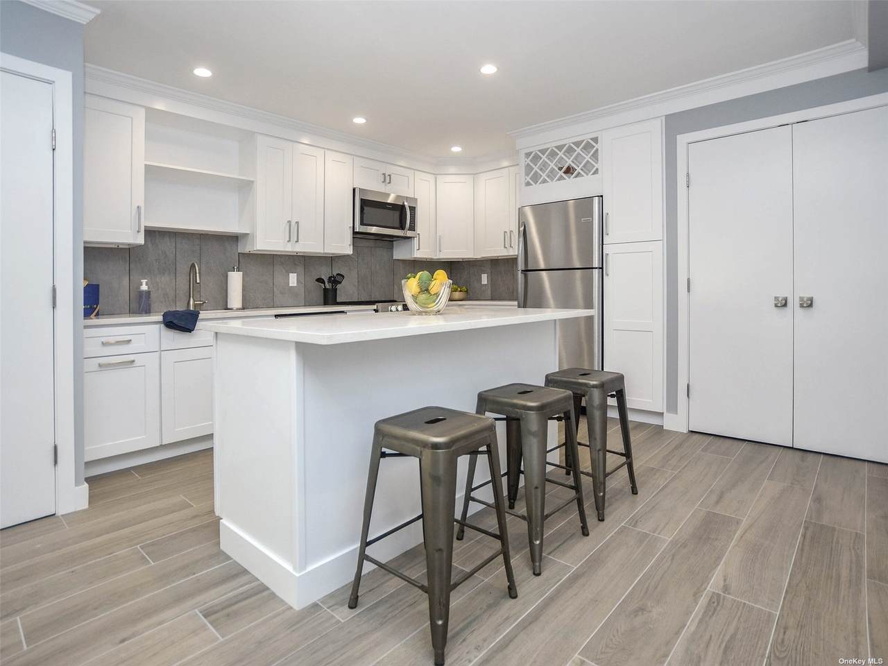 17 Hickory Road - Photo 1