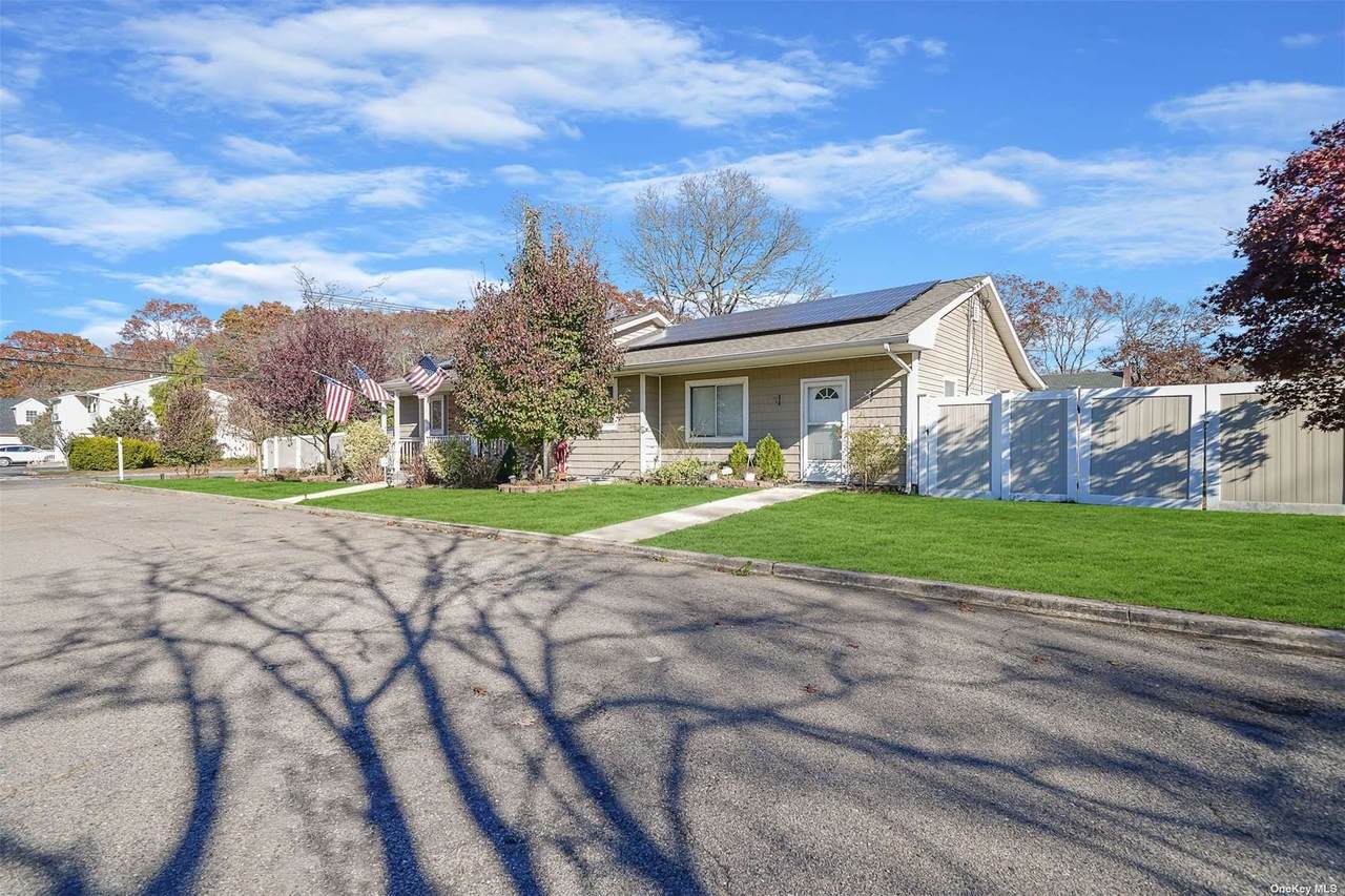1136 William Floyd Parkway - Photo 1
