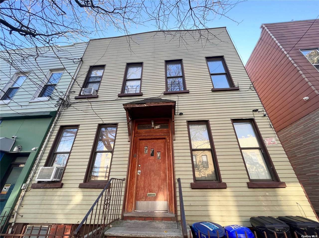 514 Grandview Avenue - Photo 1