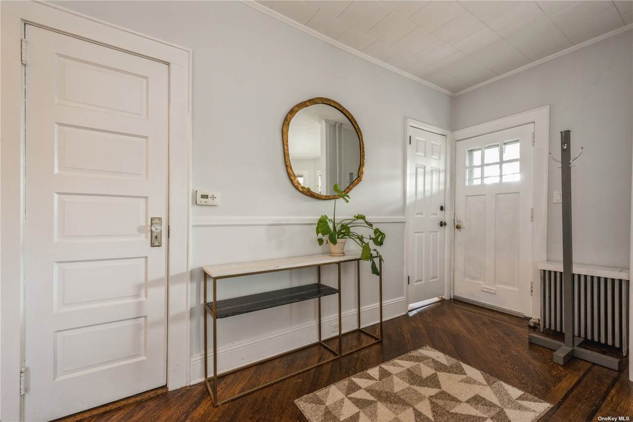 137 Maple Avenue - Photo 1