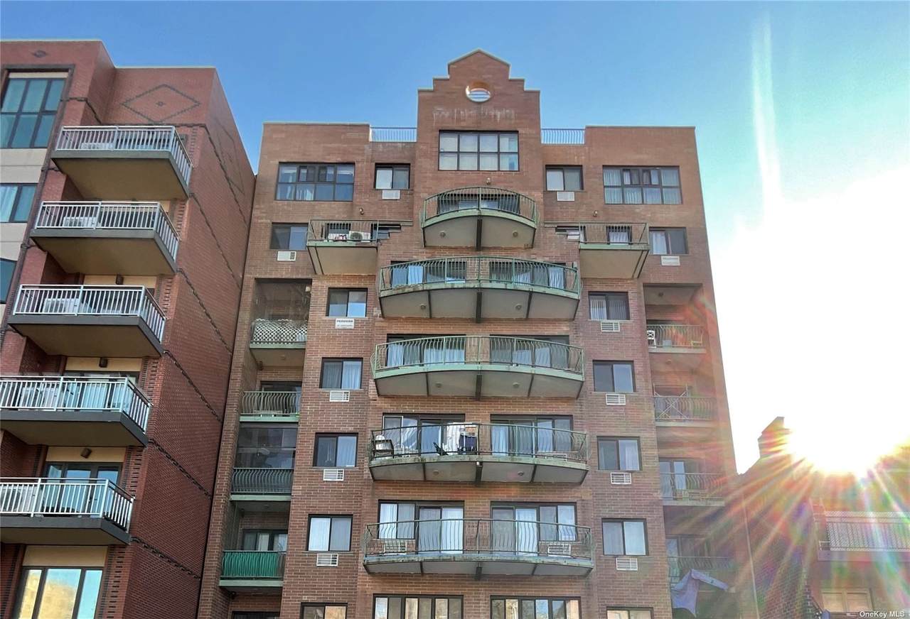 144-48 Roosevelt Avenue - Photo 1