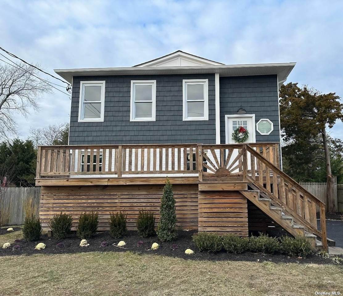 157 Sumpwams Avenue - Photo 1