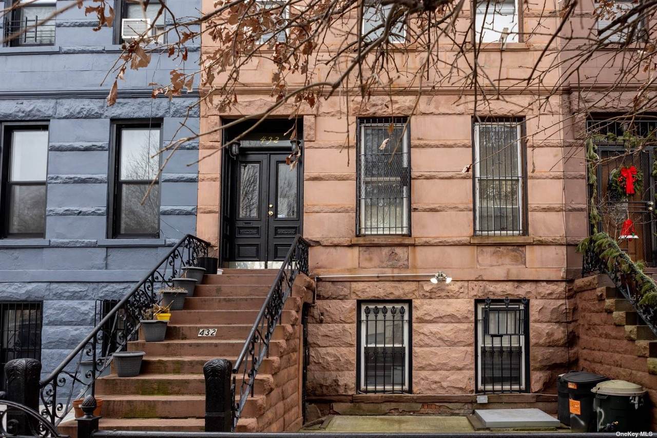 432 Bainbridge Street - Photo 1