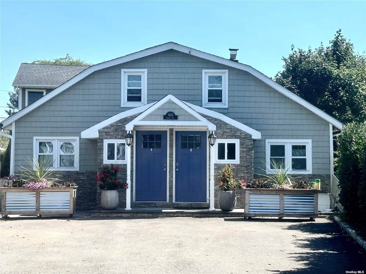 143 Church Avenue - Photo 1