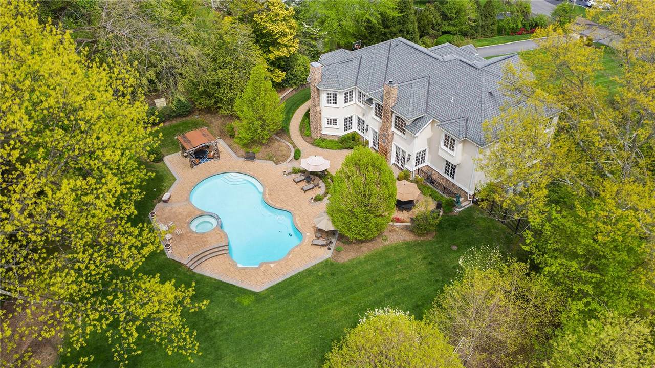 41 Hillandale Road - Photo 1