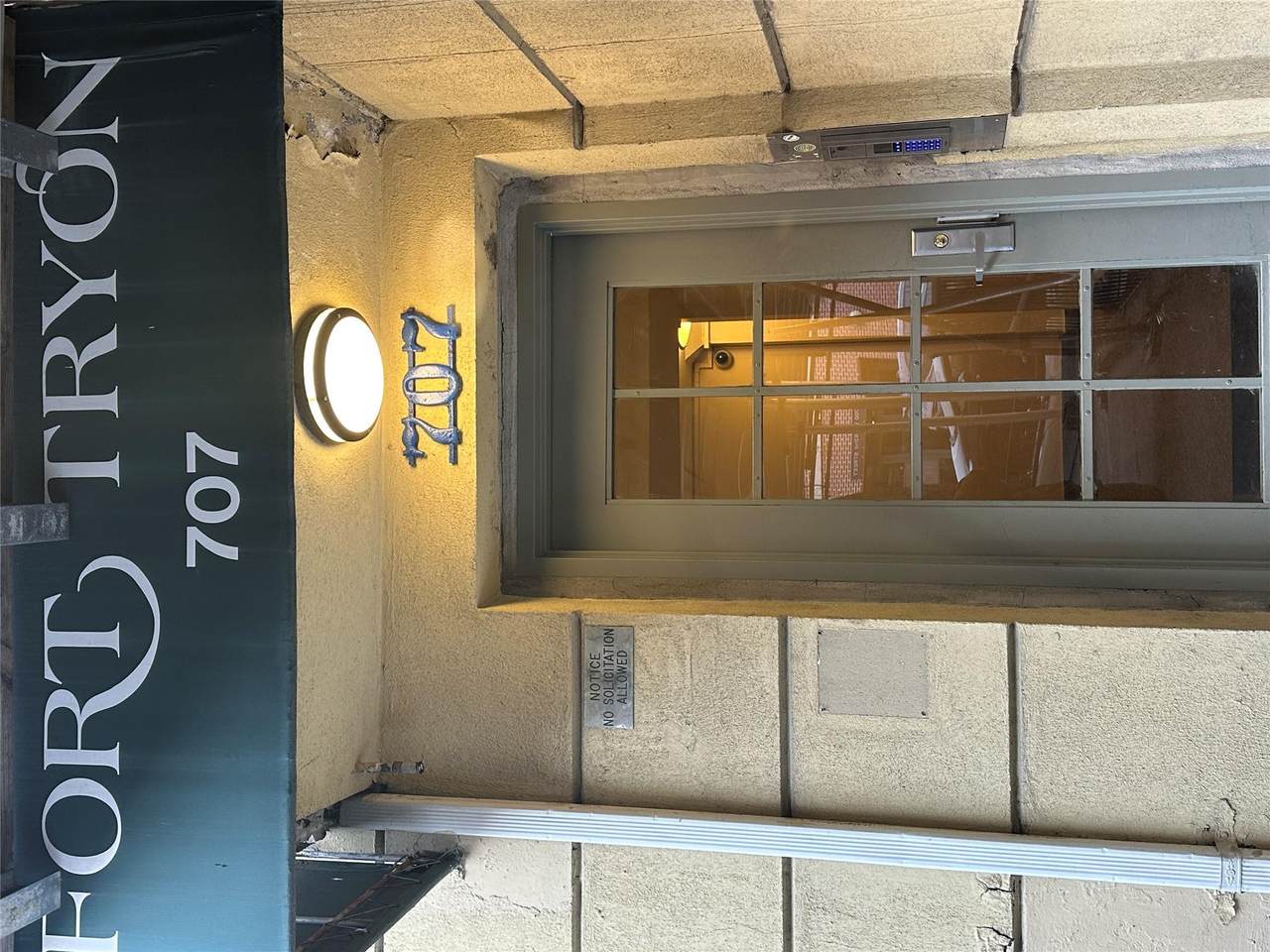 4489 Broadway - Photo 1