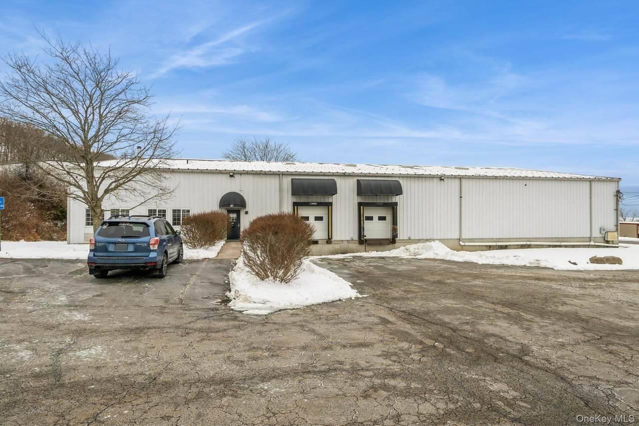 41 Elkay Drive - Photo 1