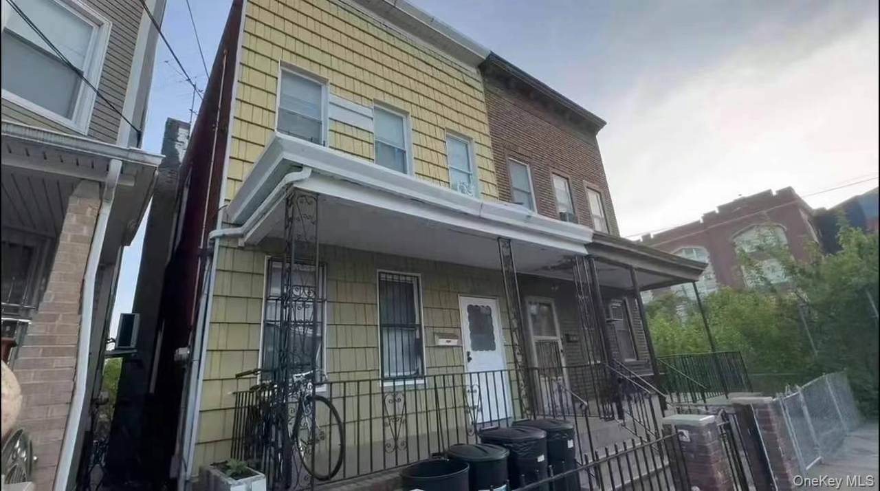 55-14 Van Cleef Street - Photo 1