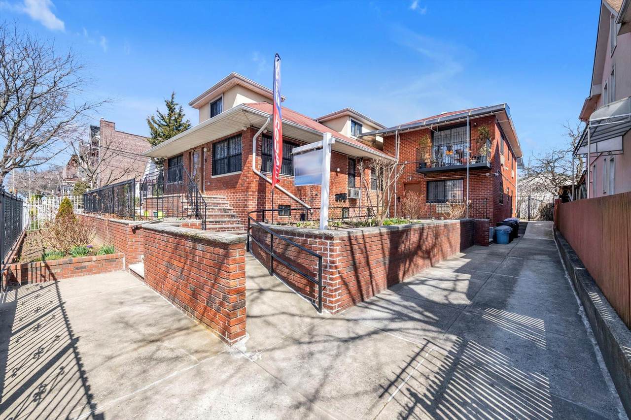 24-25 94 Street - Photo 1