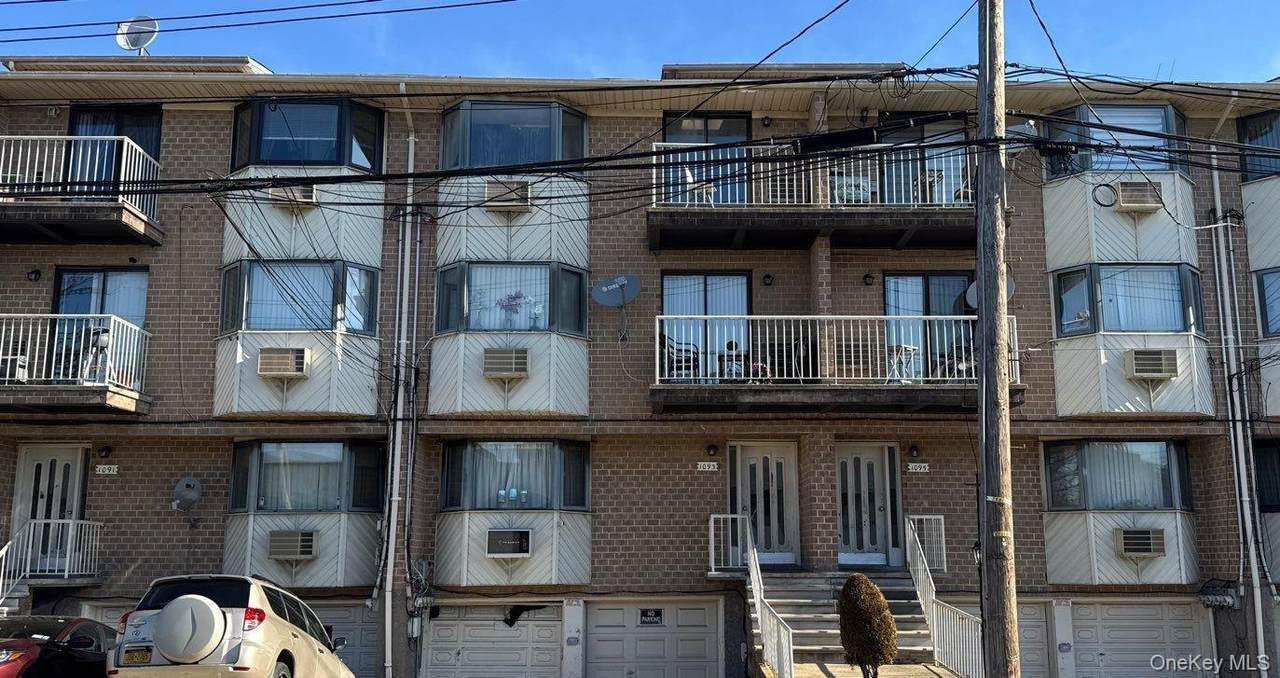 1093 72nd Street - Photo 1