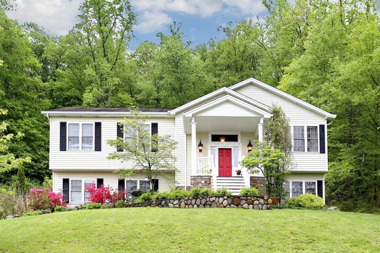 43 Hickory Road - Photo 1