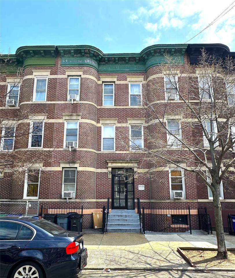 30-89 43rd Street Street - Photo 1