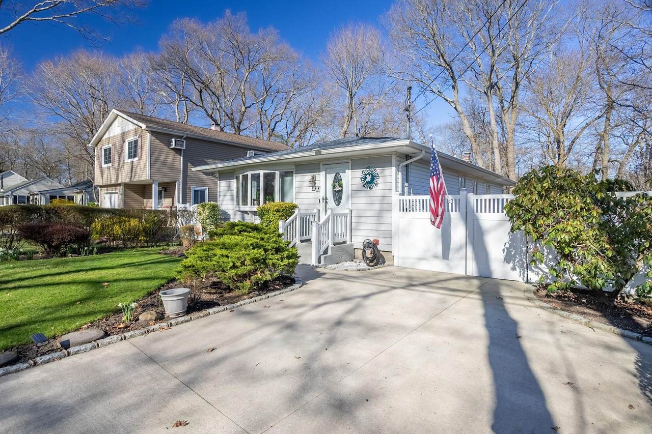 93 Wauwepex Trail - Photo 1