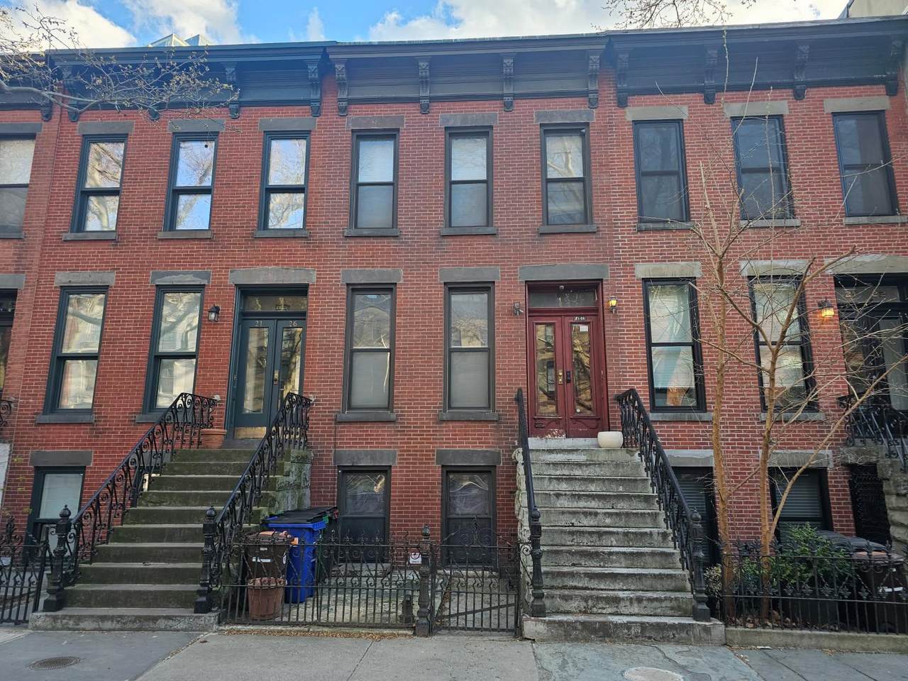 21-24 45 Avenue - Photo 1