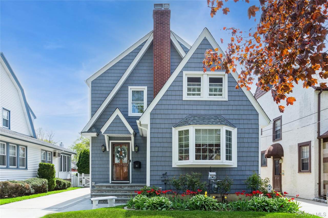 28 Willow Street - Photo 1