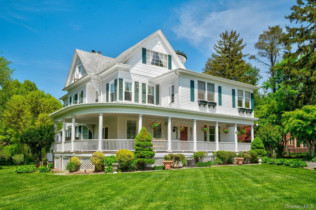 89 Duck Pond Road - Photo 1