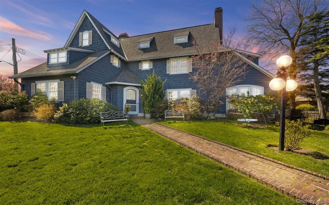 1120 Shore Road - Photo 1