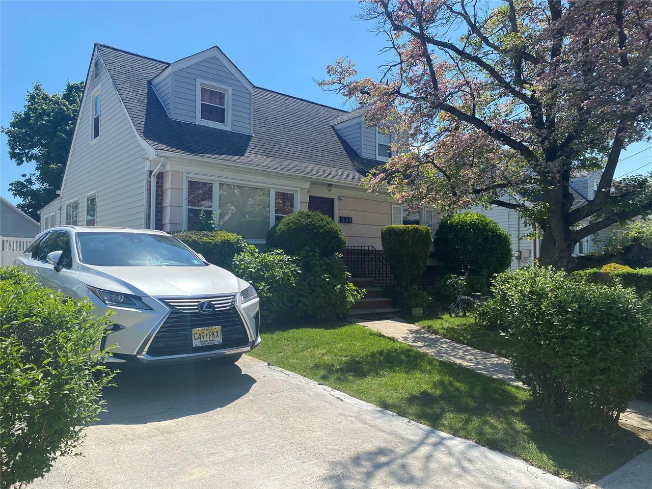 204 Beech Street - Photo 1