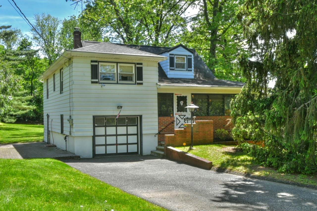 210 Rockland Road - Photo 1