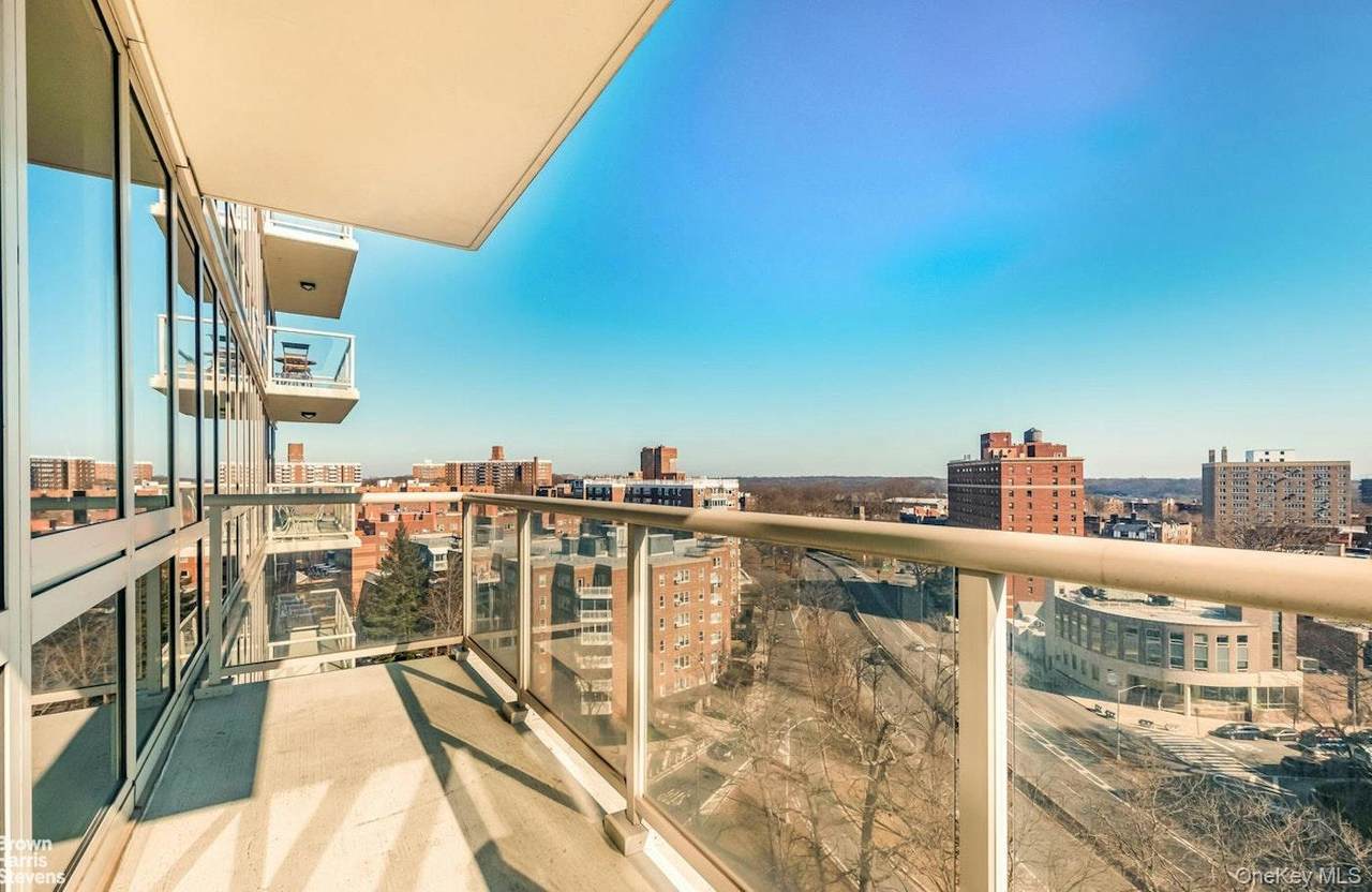 640 237 Street - Photo 1