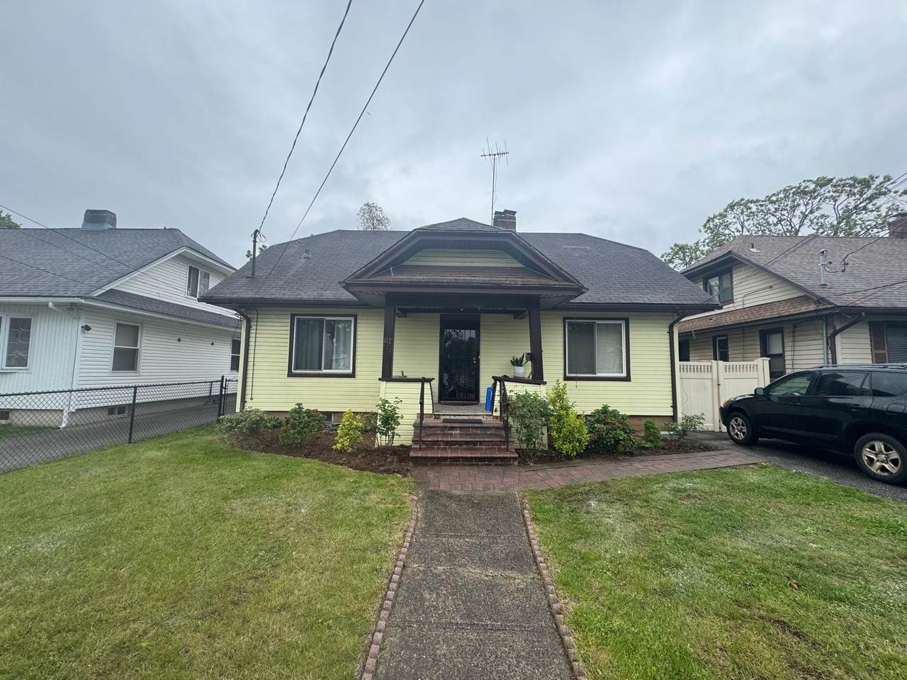 112 Seaman Avenue - Photo 1