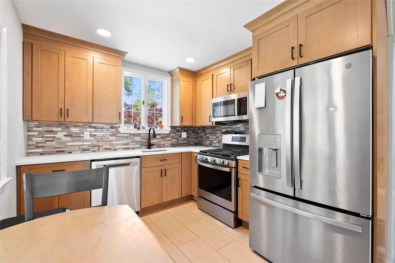 31 Wagon Lane - Photo 1