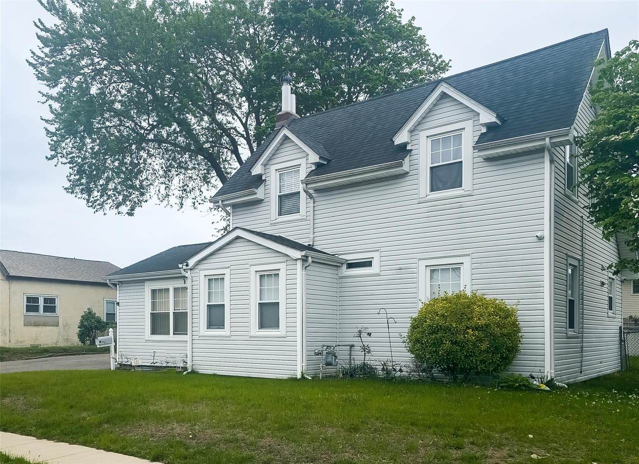131 Alhambra Avenue - Photo 1
