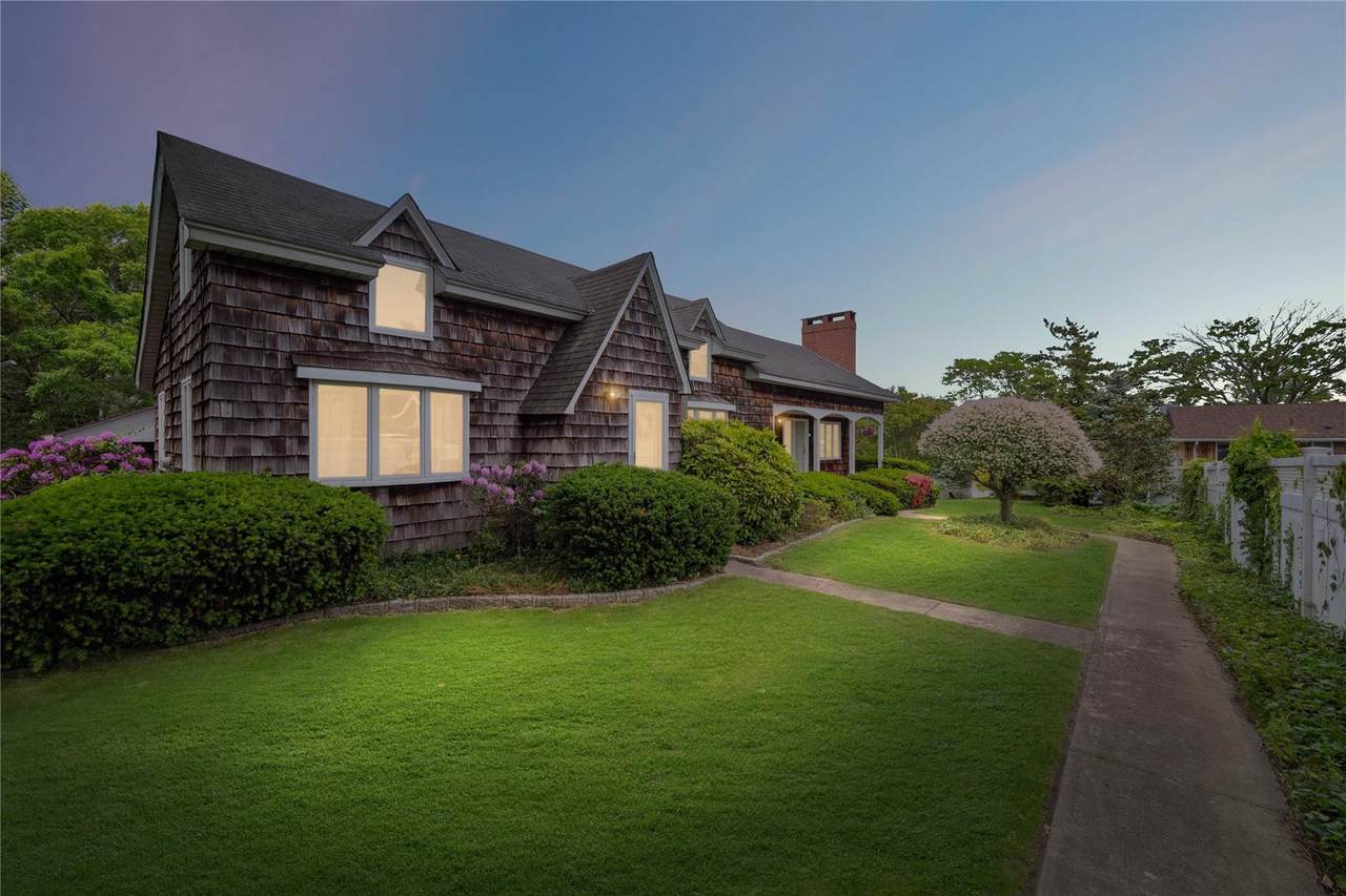 9 Lakeland Avenue - Photo 1
