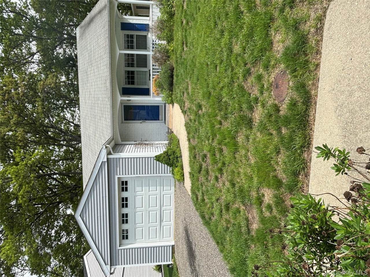 190 Canterbury Drive - Photo 1