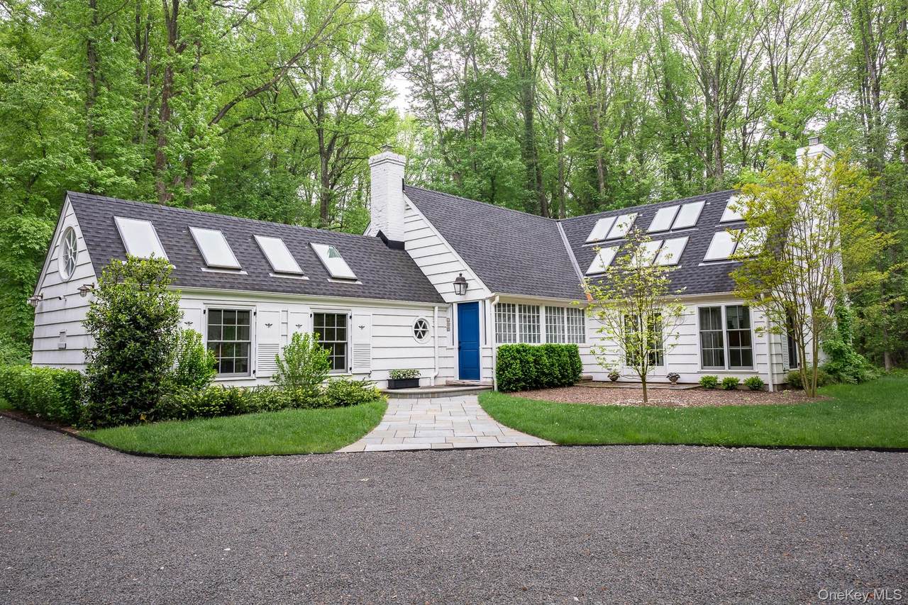 149 Washington Spring Road - Photo 1