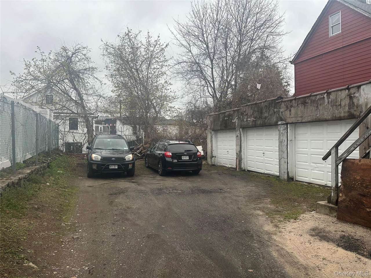43 Oak Street - Photo 1
