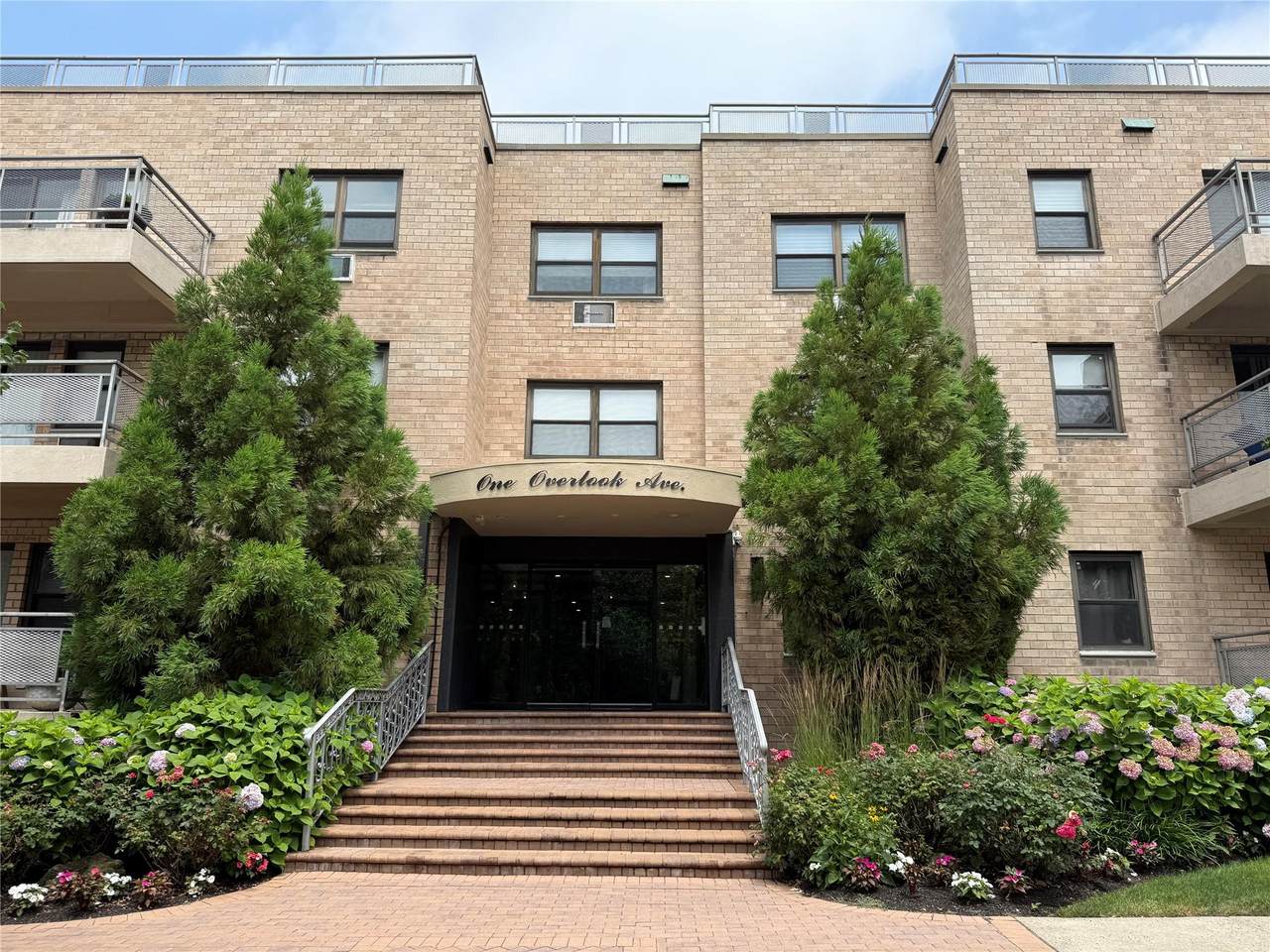 1 Overlook Avenue - Photo 1