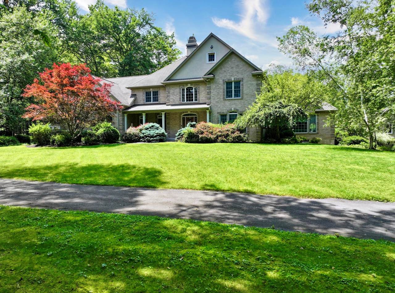 75 Susan Lane - Photo 1