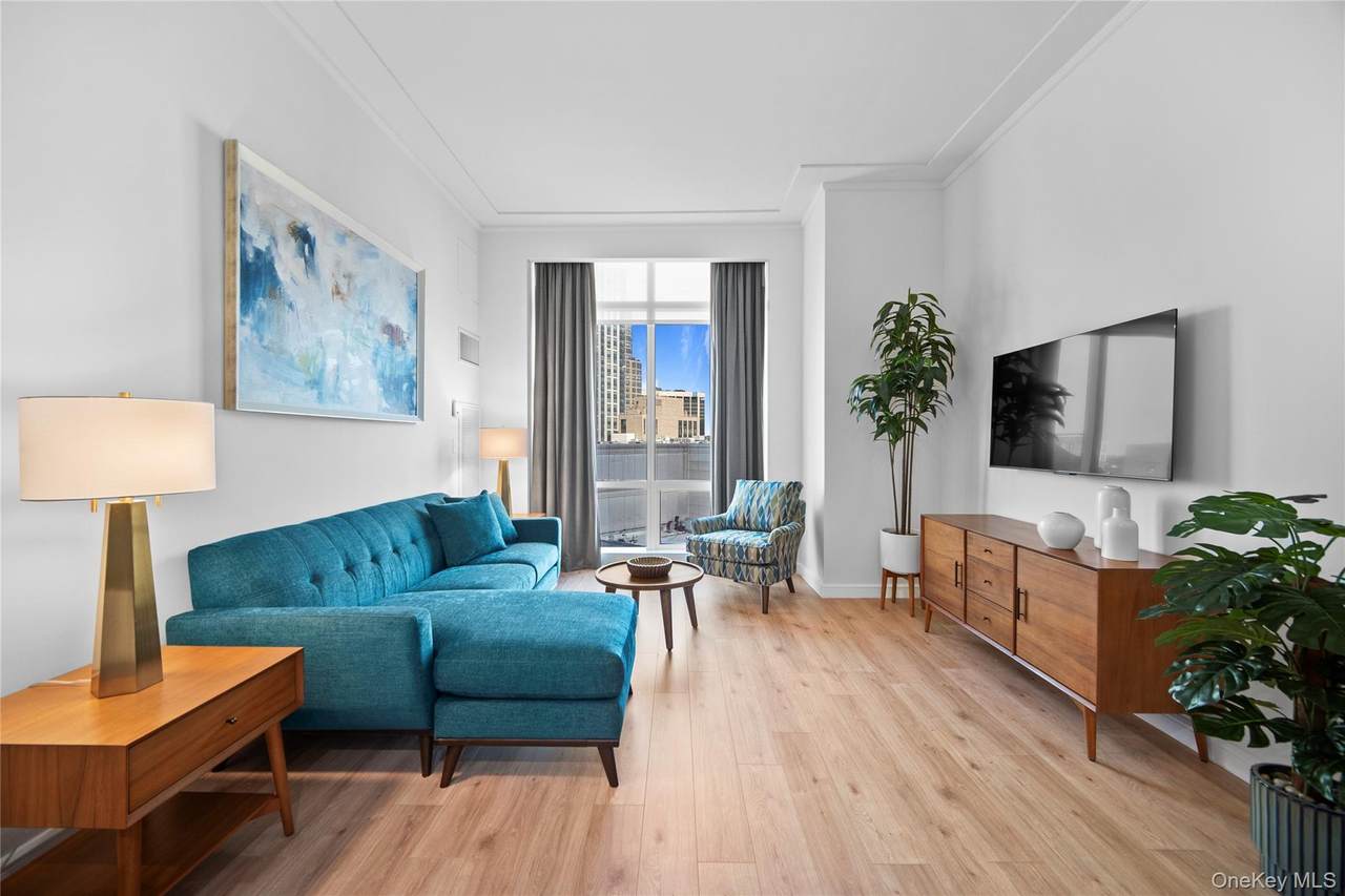 1 Renaissance Square - Photo 1