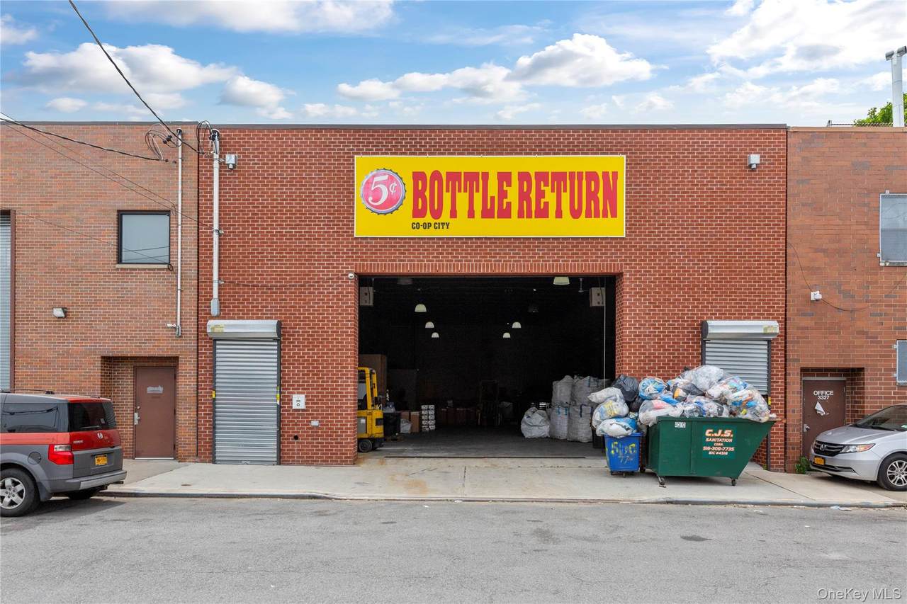 3325 De Lavall Avenue - Photo 1