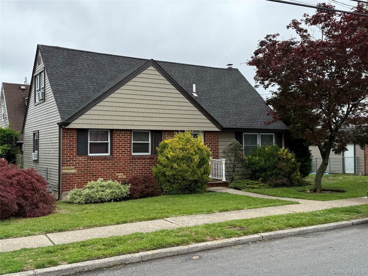 389 Kirkman Avenue - Photo 1