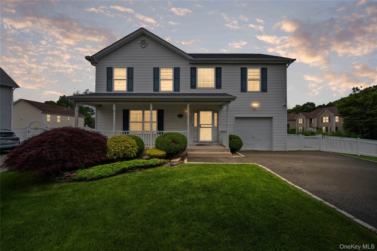 924 Otsego Court - Photo 1