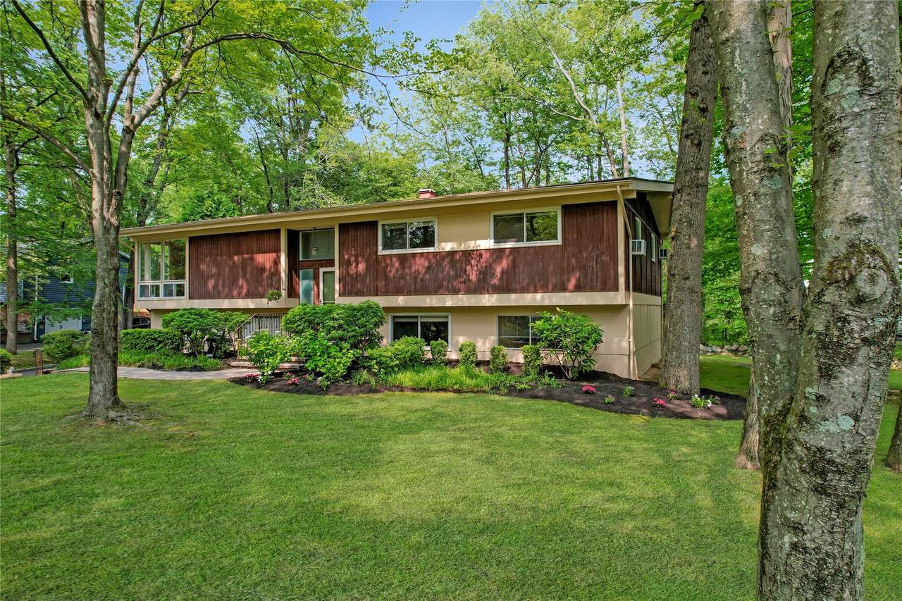 2 Hedge Row - Photo 1