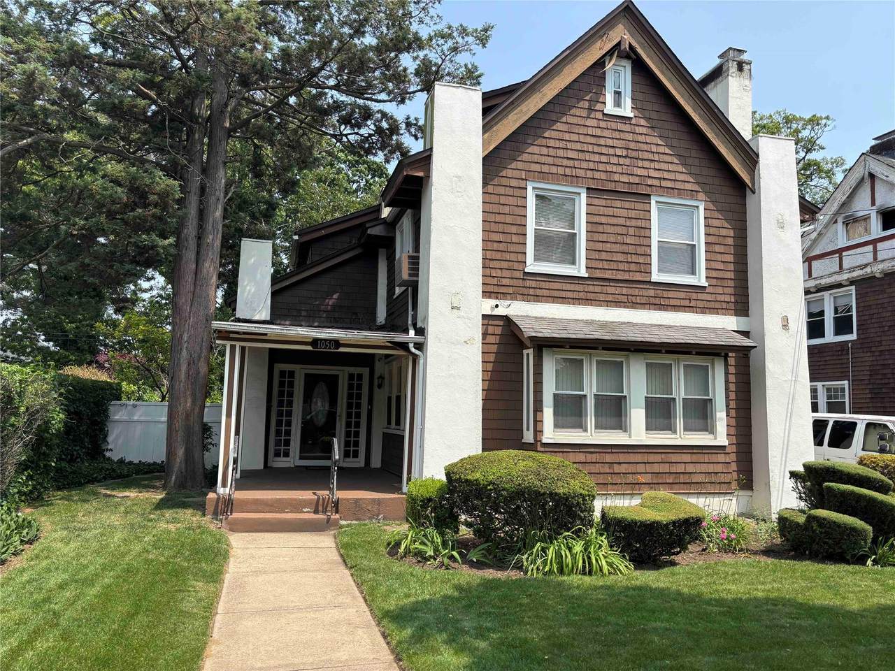 1050 Dickens Street - Photo 1