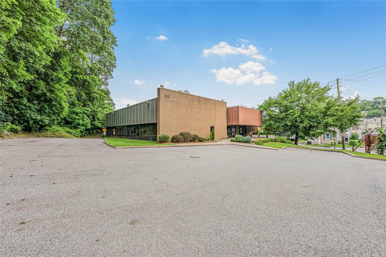 99 Fieldstone Drive - Photo 1
