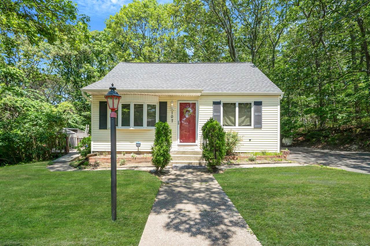 107 Cedar Lane - Photo 1