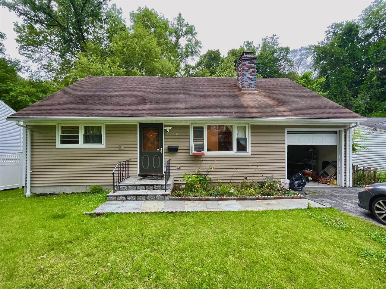 20 Pine Avenue - Photo 1